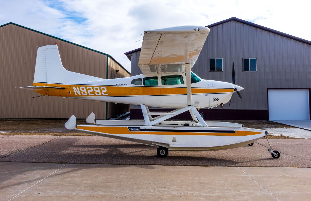 SOLD: 1985 Cessna A185F Amphibious | Wipaire, Inc.