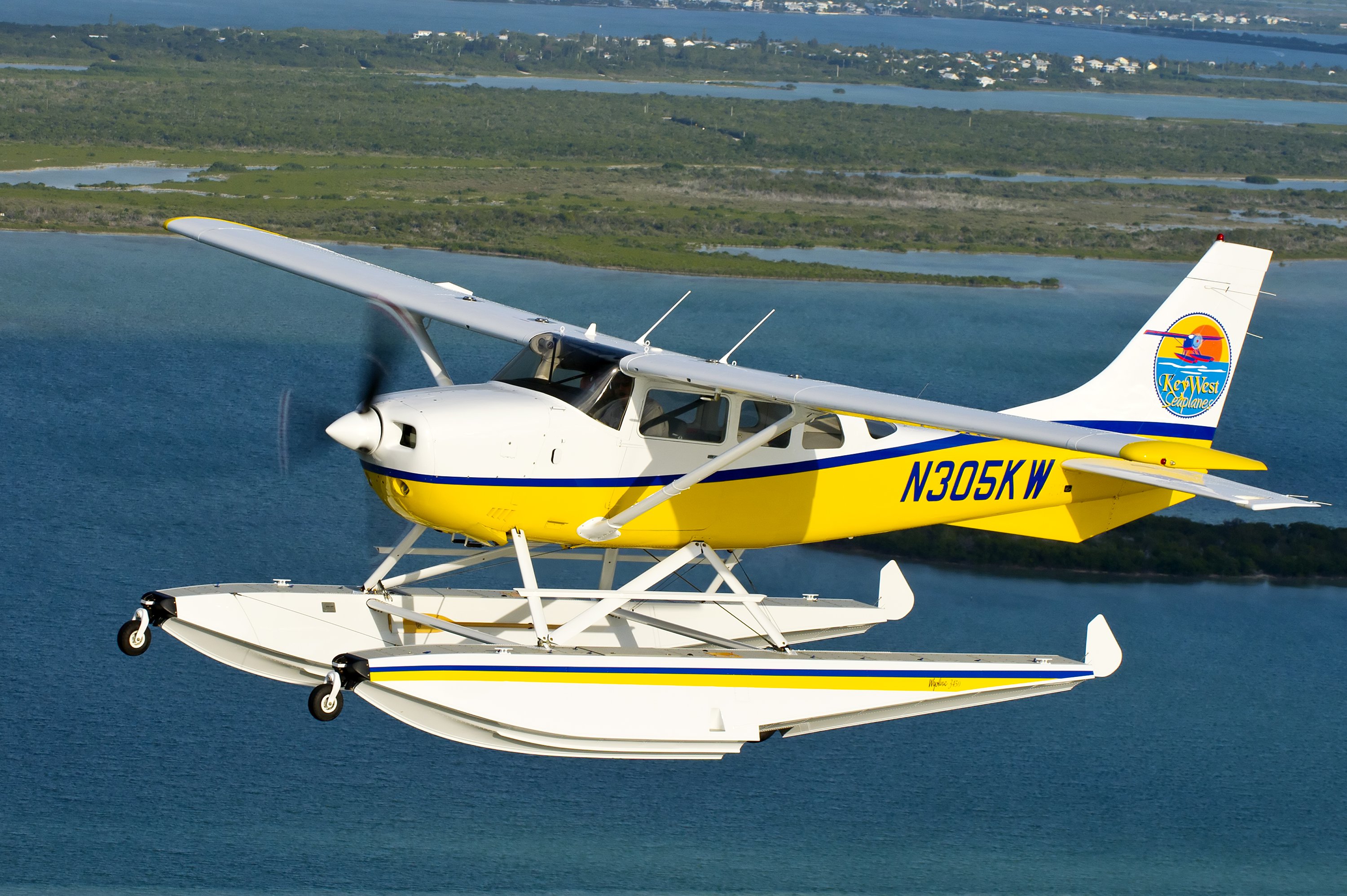 Cessna 206 with an IO-550 and Wipline 3000 Floats