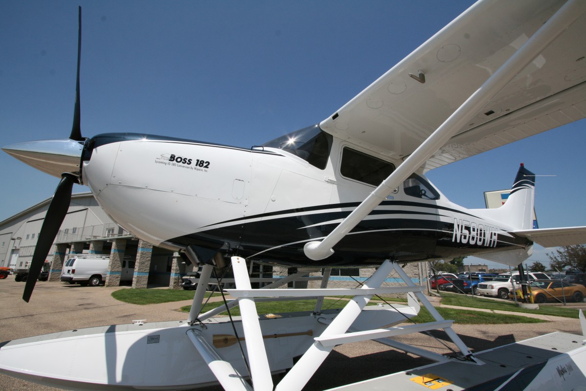SOLD 2017 Boss 182 Amphibious Conversion Wipaire Wipaire
