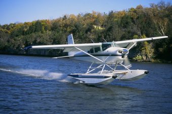 Cessna 180 on Wipline 3000 Floats