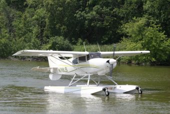 Maule MX-7-235 on Wipline 3000 Floats