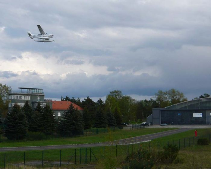 Caravan Amphibian over Porta Air Service