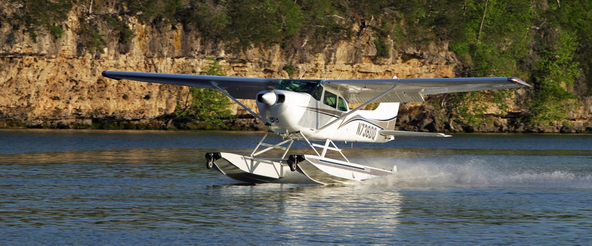 Cessna 172 on Wipline 2350 Floats