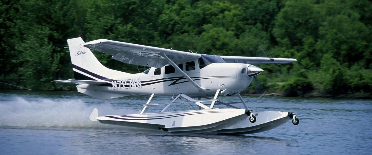 Cessna 206 on Wipline 3450 Floats